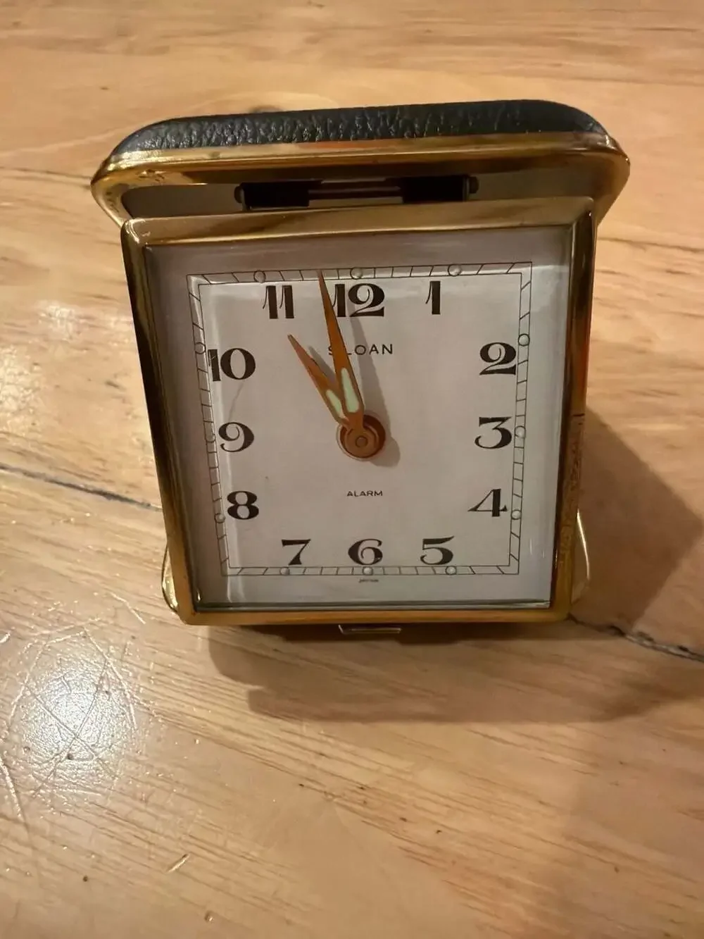 Vintage Sloan Travel Alarm‎ Clock Wind-Up Made in Japan Black Clamshell Case